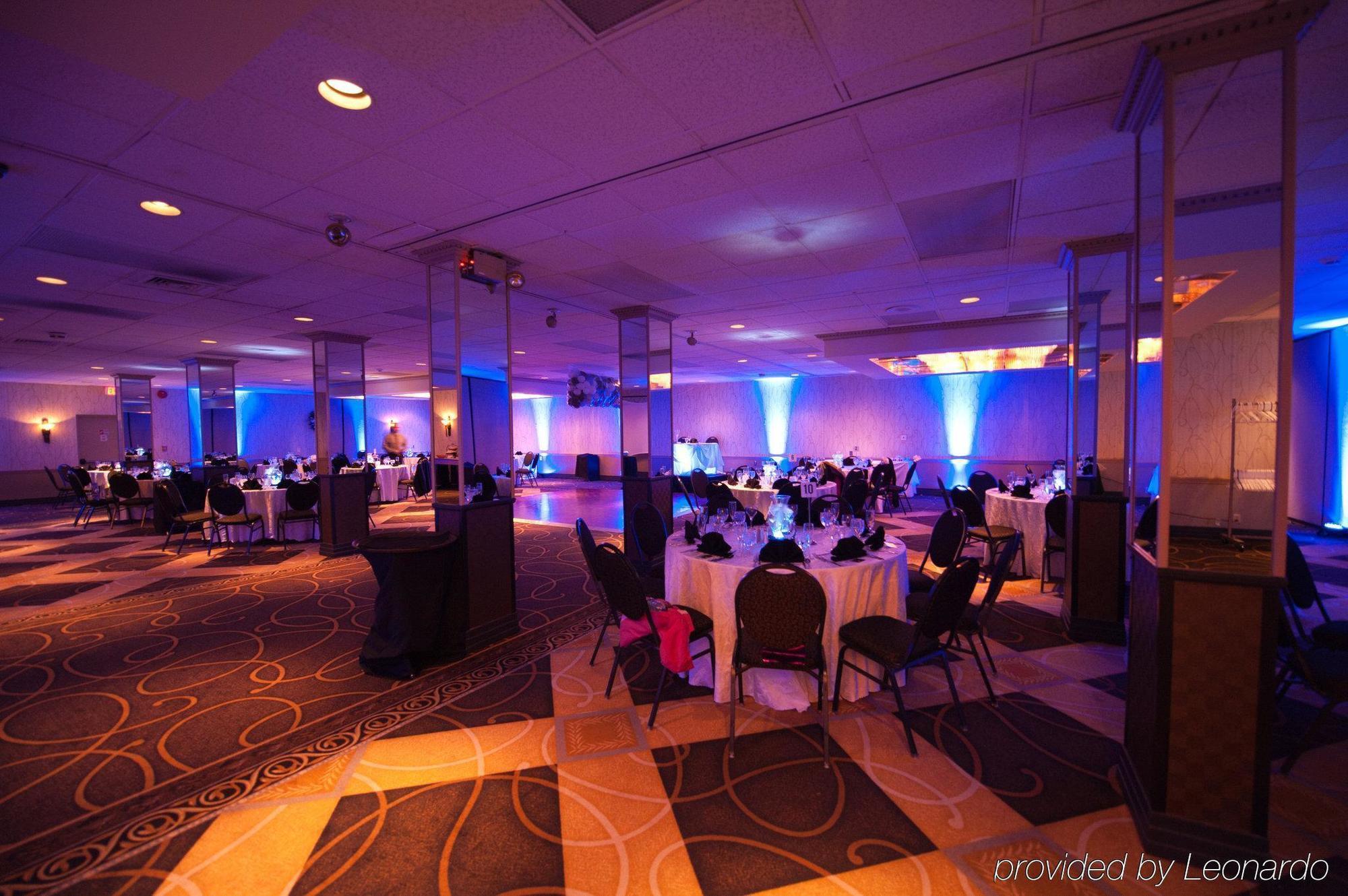 Park Inn By Radisson Harrisburg West Меканіксберґ Екстер'єр фото