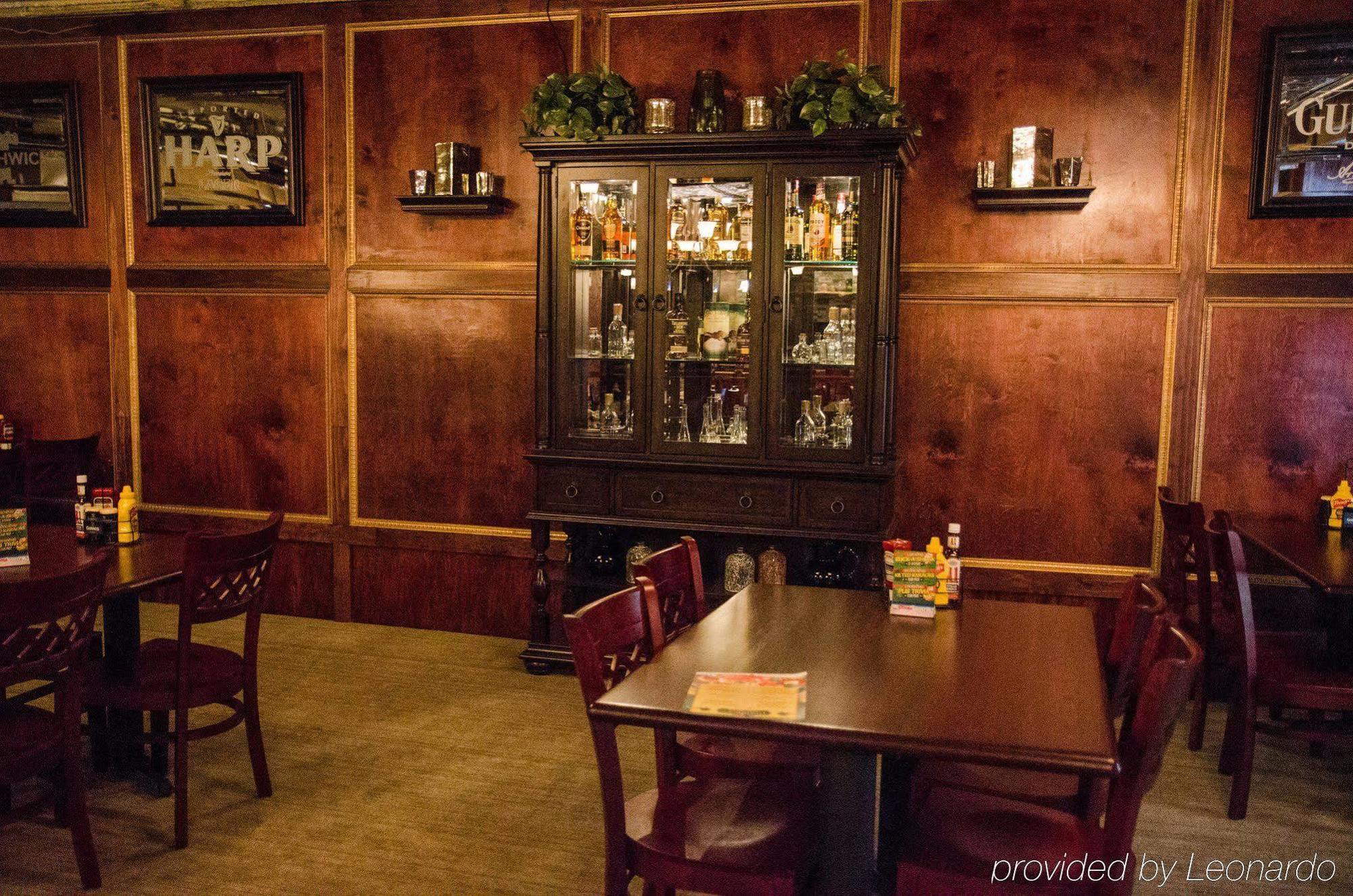 Park Inn By Radisson Harrisburg West Меканіксберґ Екстер'єр фото